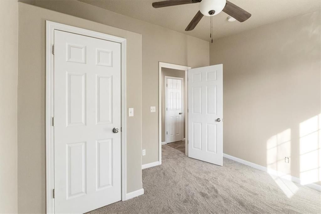 401 E Lucy Street — photo 20