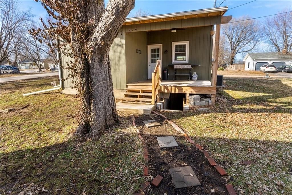 401 E Lucy Street — photo 23