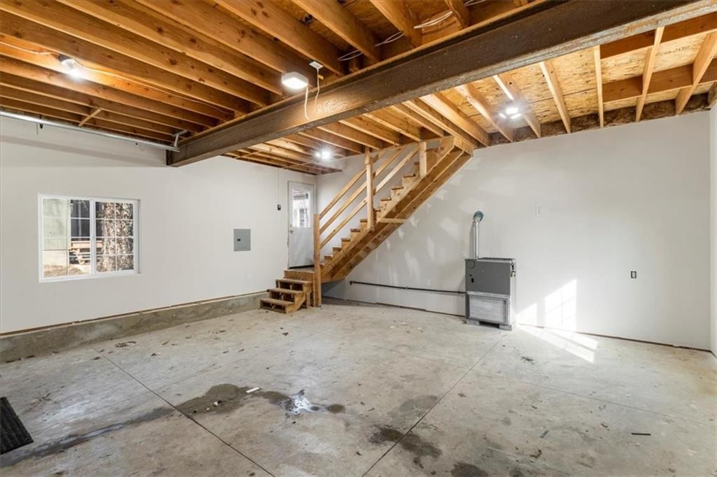 401 E Lucy Street — photo 29