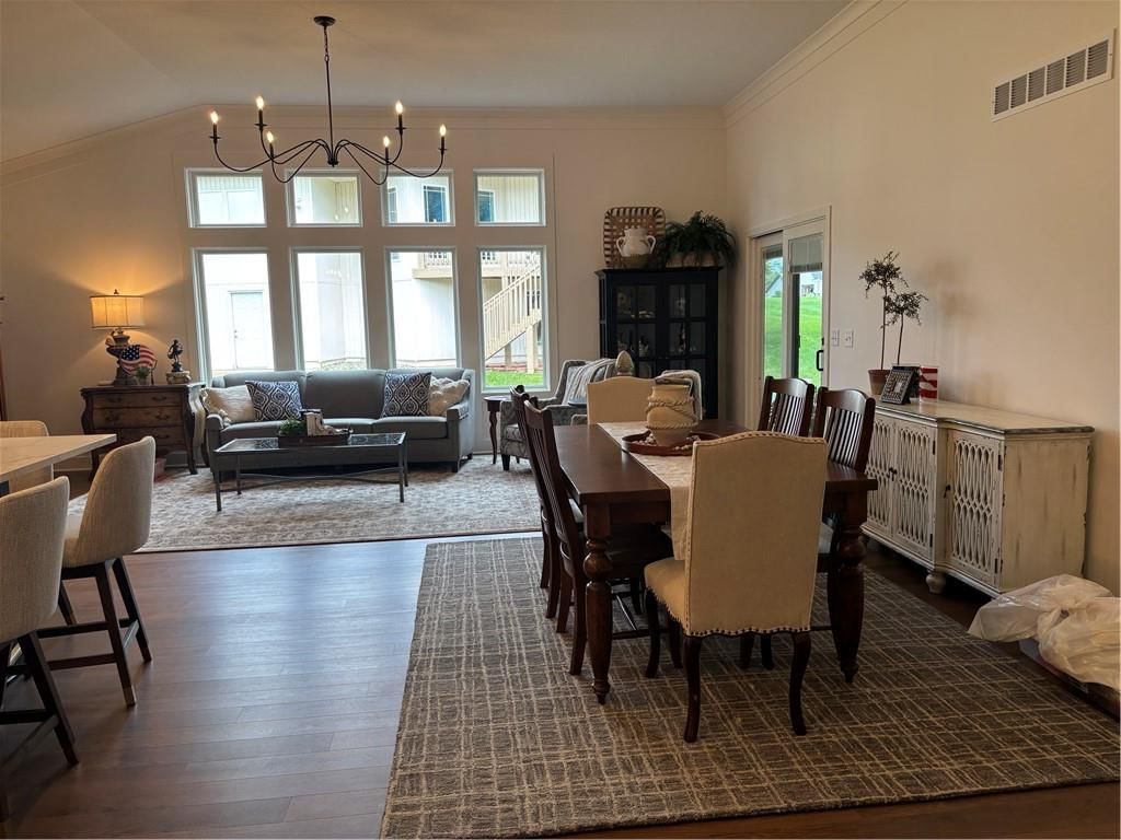 397 Leslie Lane — photo 9