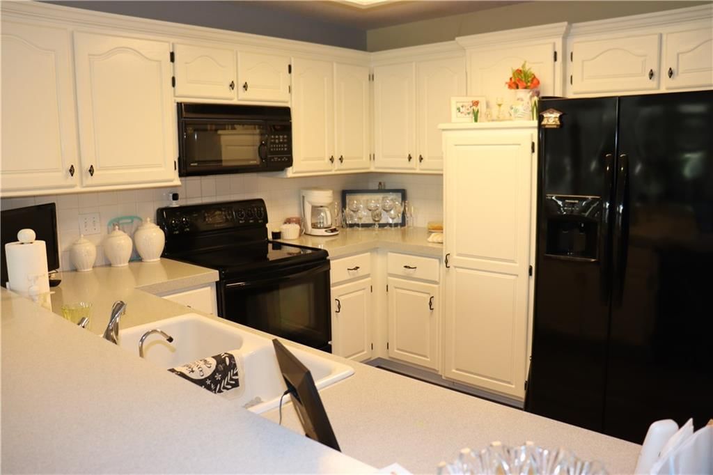5850 Park Circle — photo 2