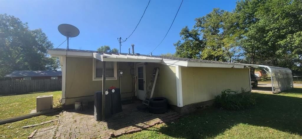 422 S Webster Street — photo 21