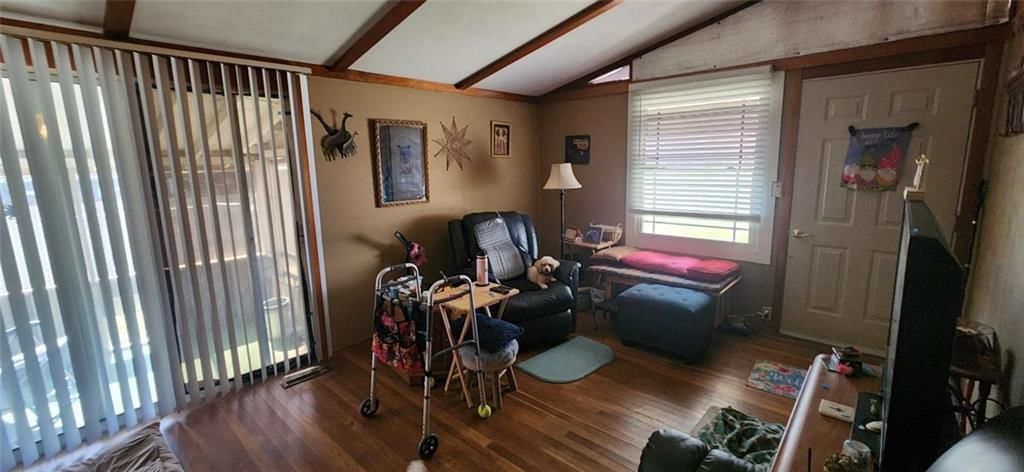 422 S Webster Street — photo 6