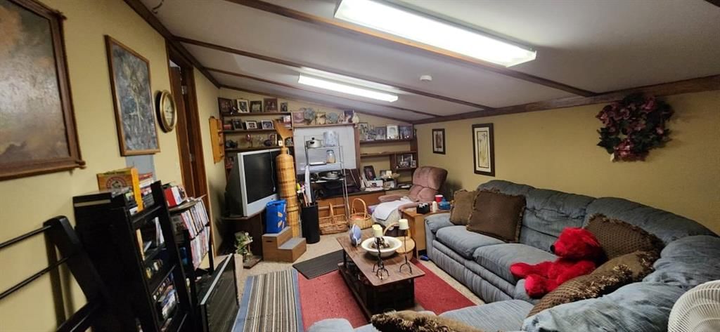 422 S Webster Street — photo 9
