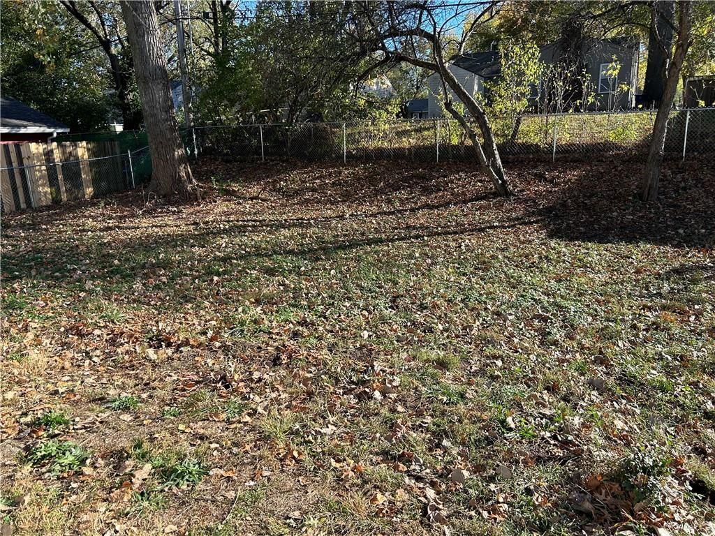 601 NE 67th Place — photo 13