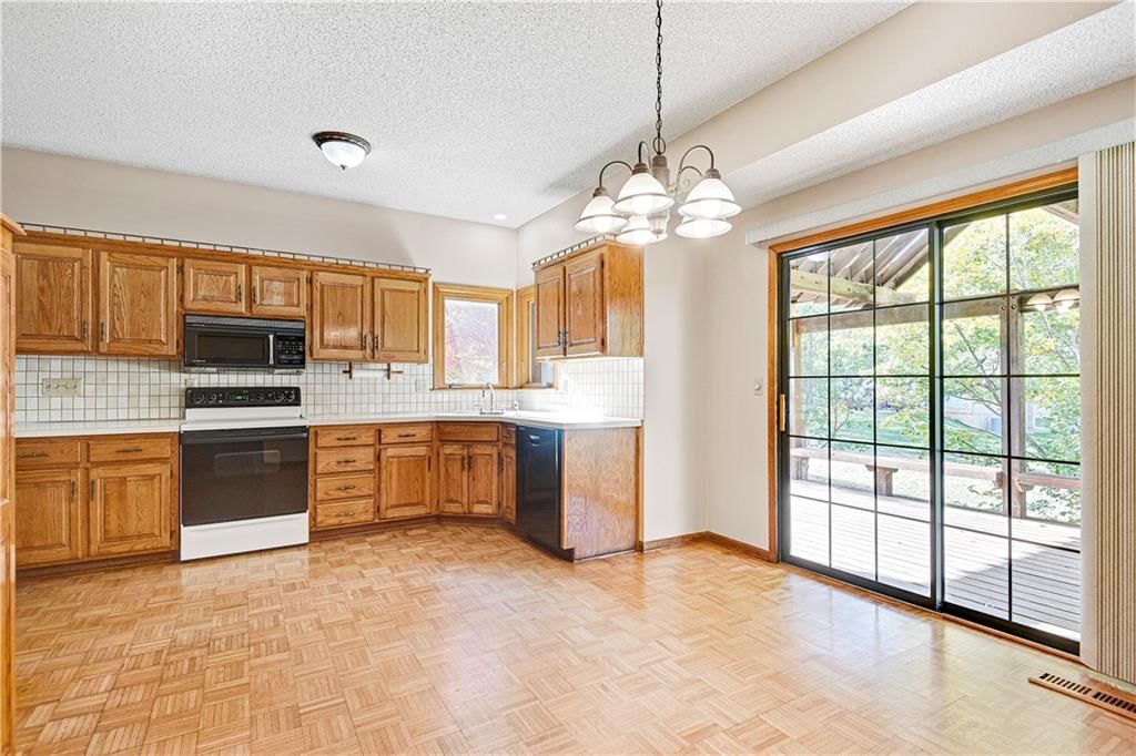 11512 Conser Street — photo 10
