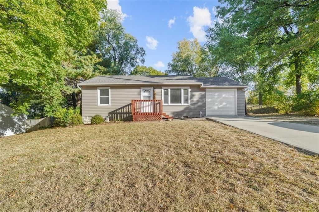 7840 Waverly Avenue — photo 3