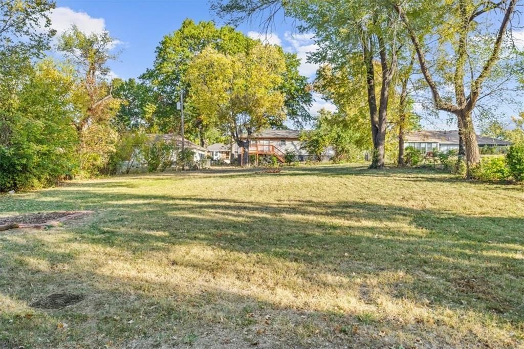 7840 Waverly Avenue — photo 24