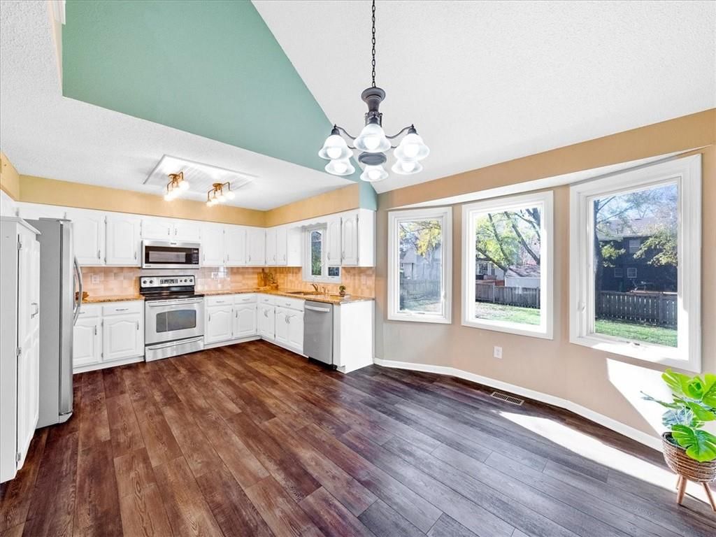 409 N PINON Street — photo 12