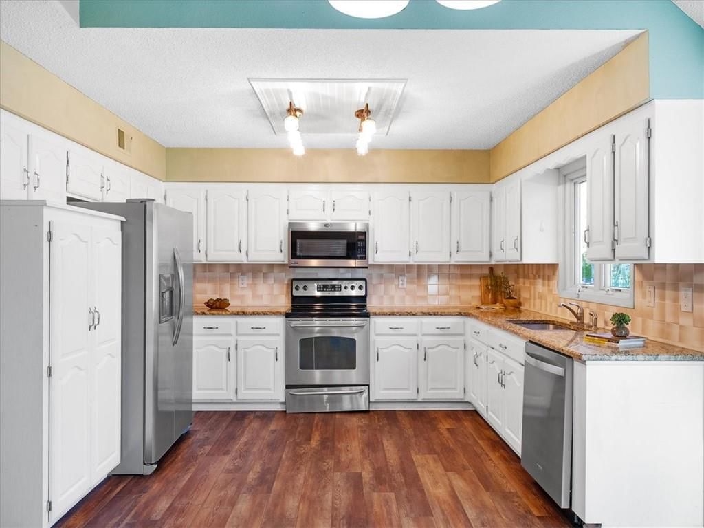 409 N PINON Street — photo 13