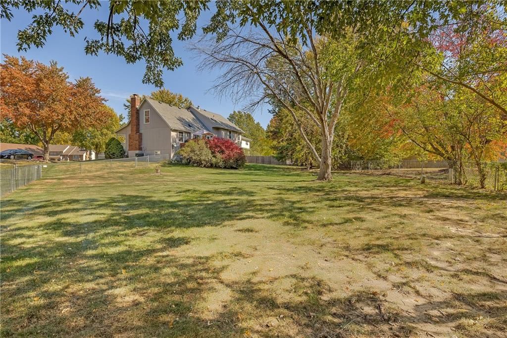 3604 NW Applewood Court — photo 32
