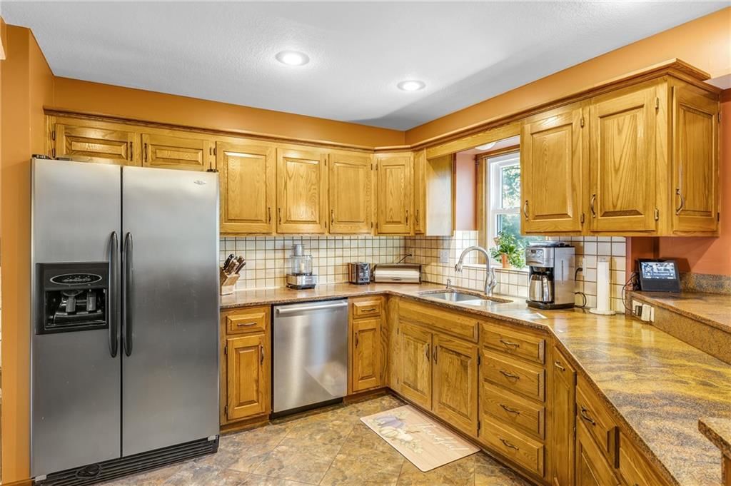 3604 NW Applewood Court — photo 9