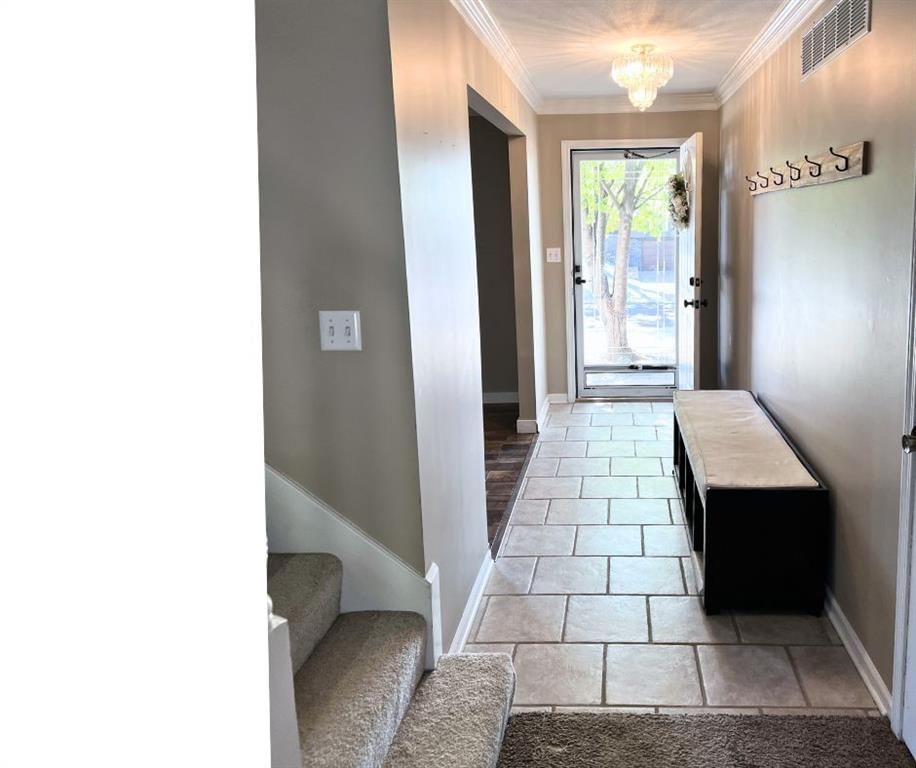 111 Jamar Drive — photo 3