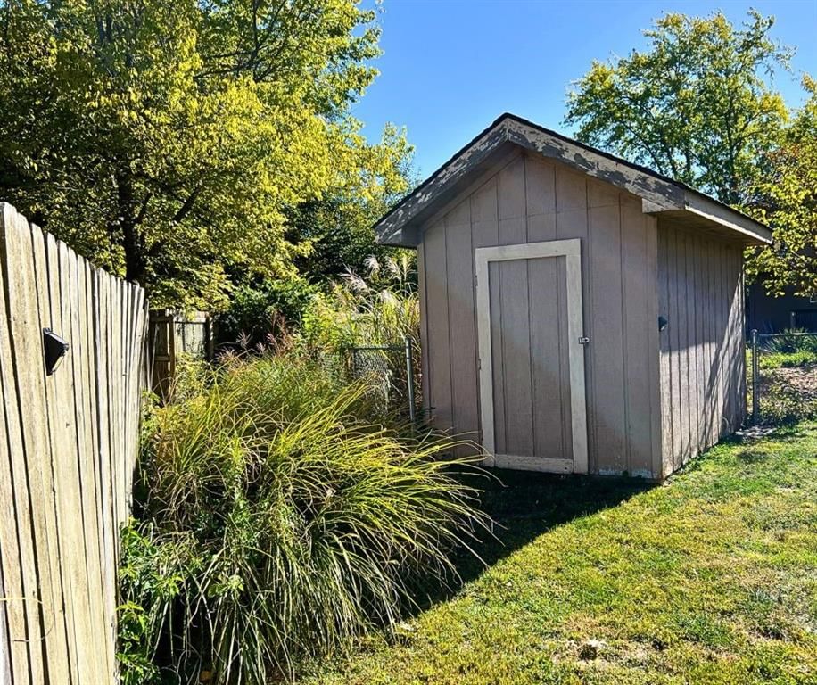 111 Jamar Drive — photo 30