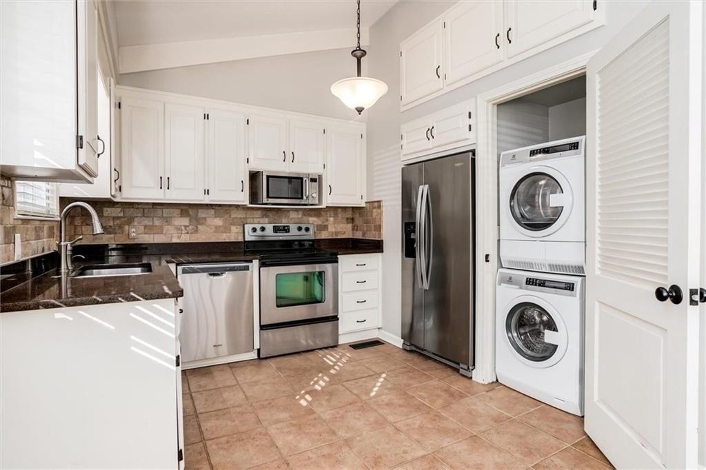 7748 Fontana Street — photo 11