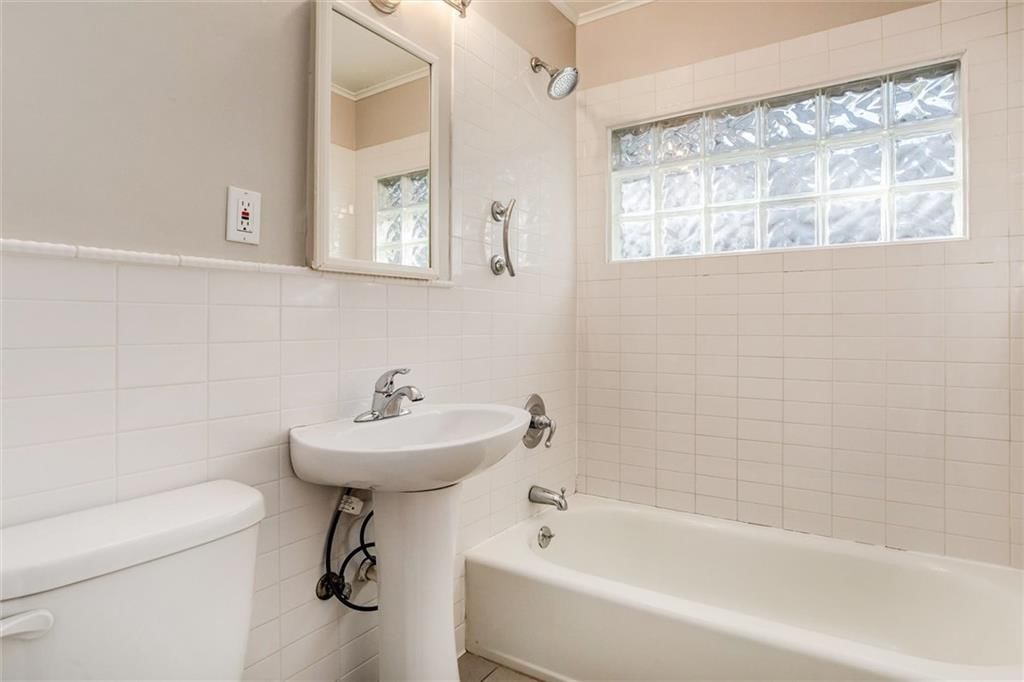 7748 Fontana Street — photo 15