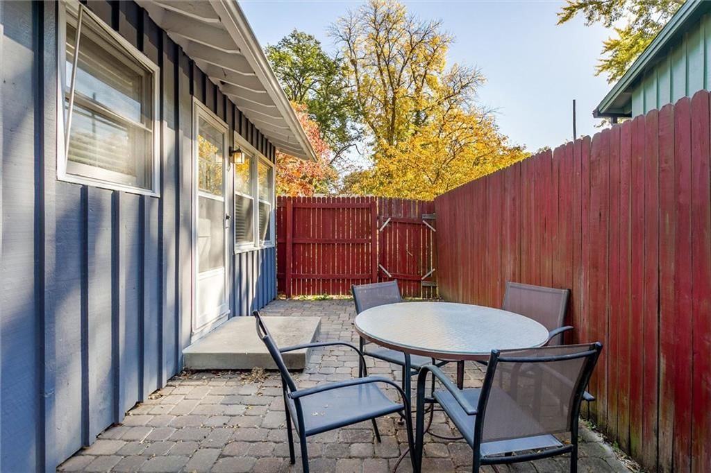 7748 Fontana Street — photo 20