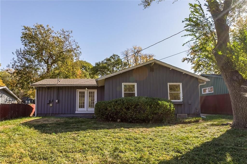 7748 Fontana Street — photo 23
