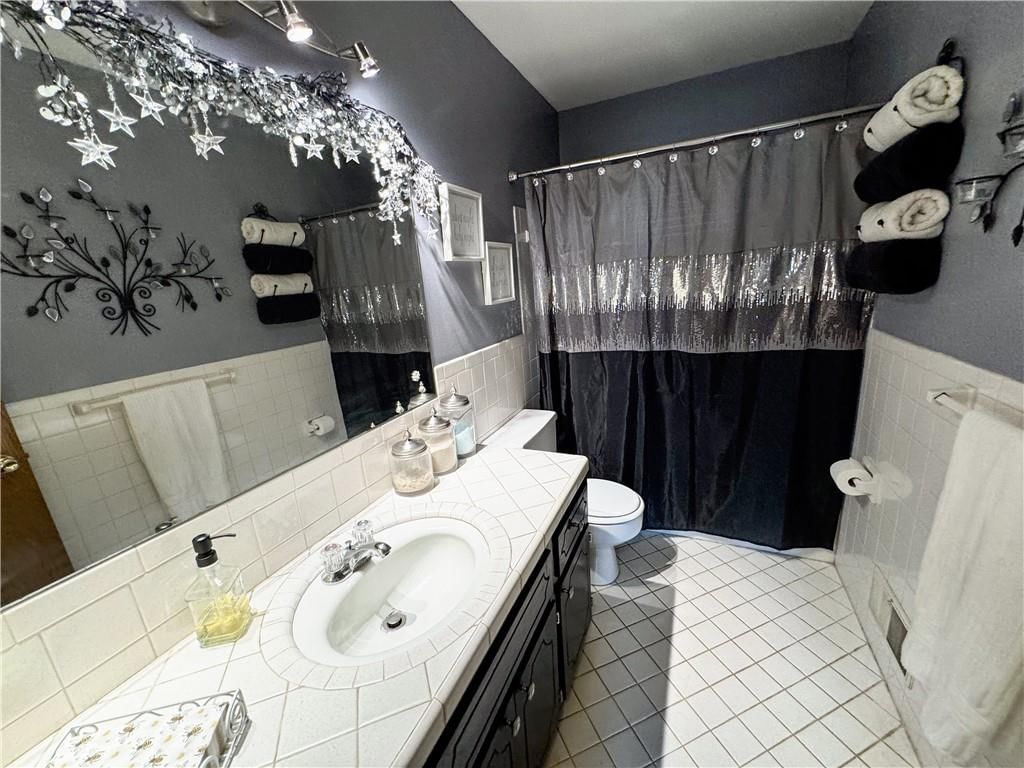 9404 E 30TH Street — photo 35