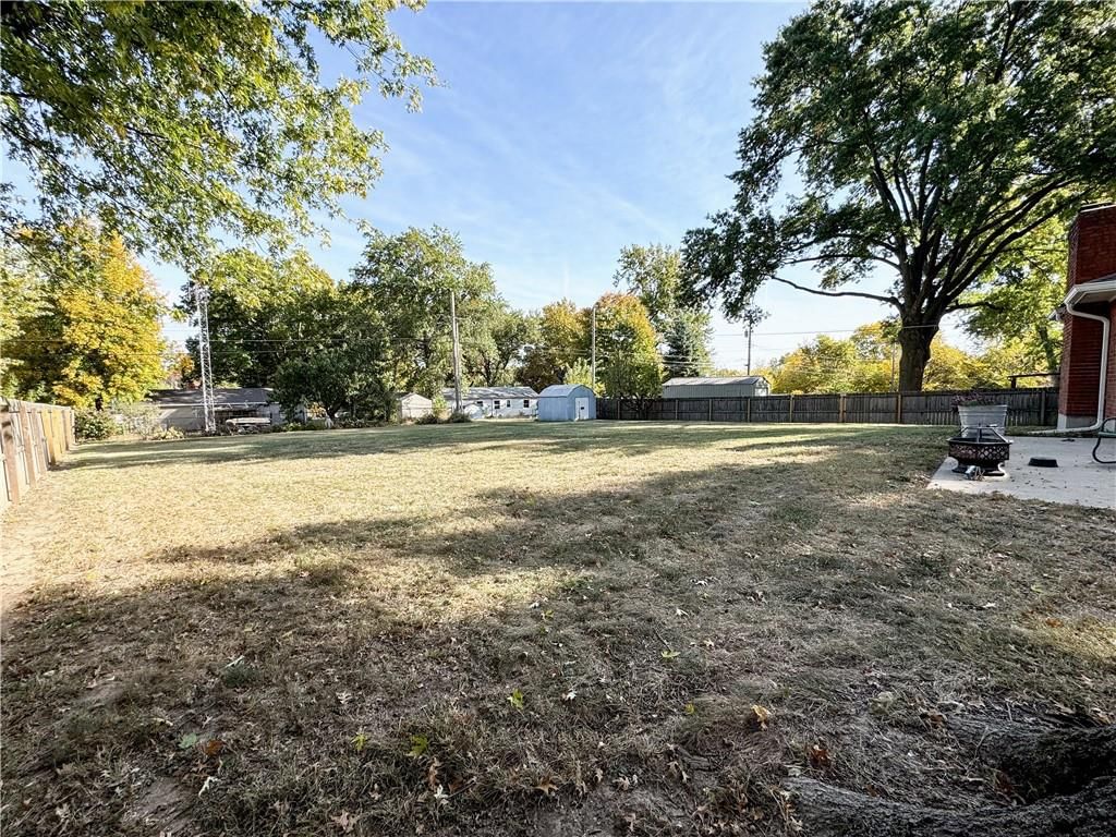 9404 E 30TH Street — photo 46