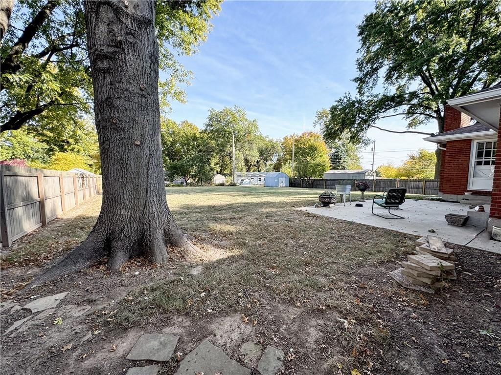 9404 E 30TH Street — photo 48