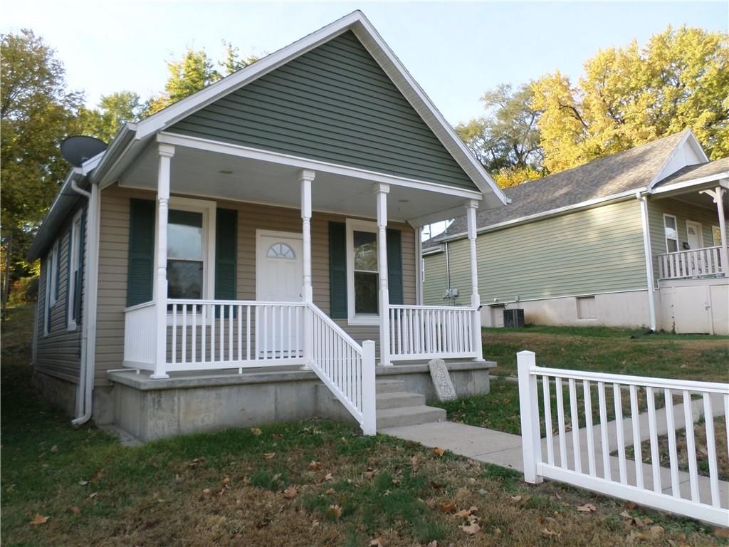 1124 Riley Street — photo 2