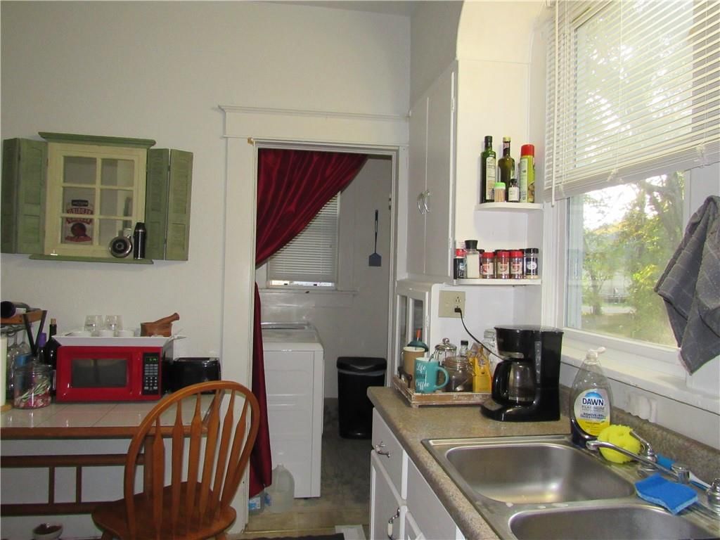 110 E 11th Street — photo 18