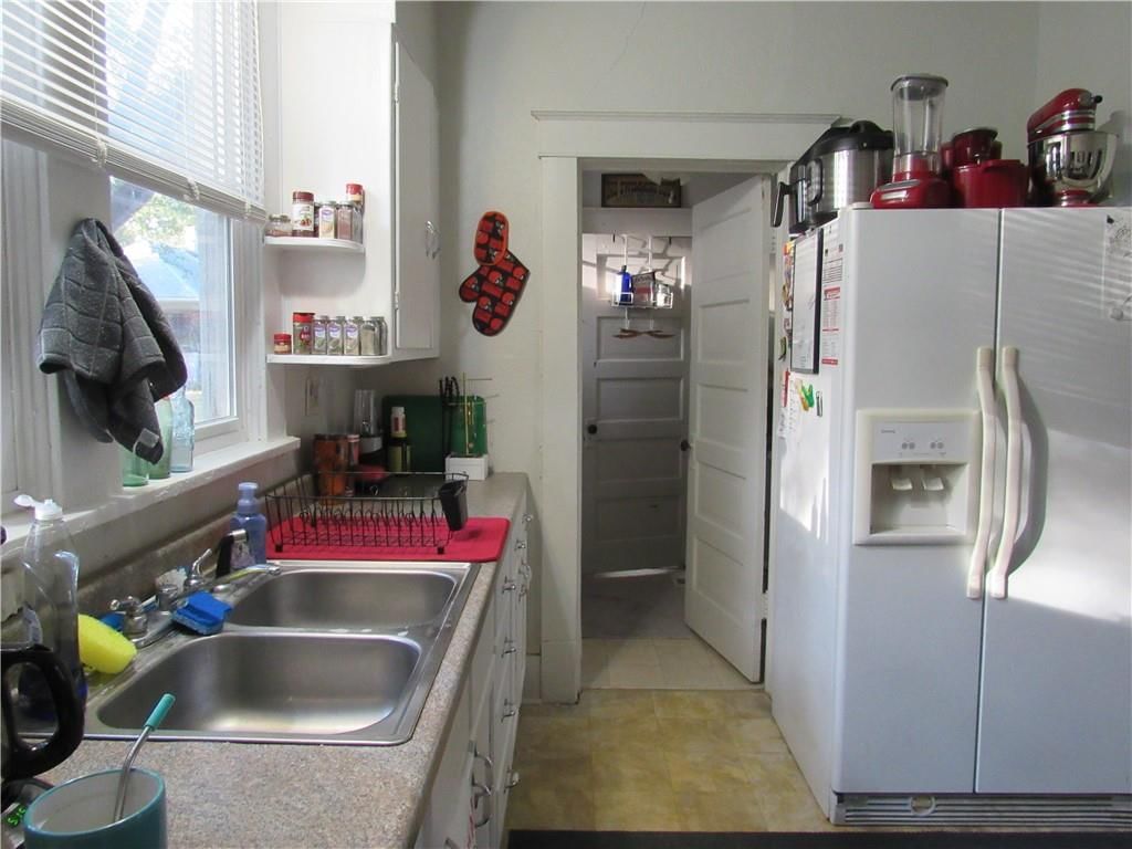 110 E 11th Street — photo 20