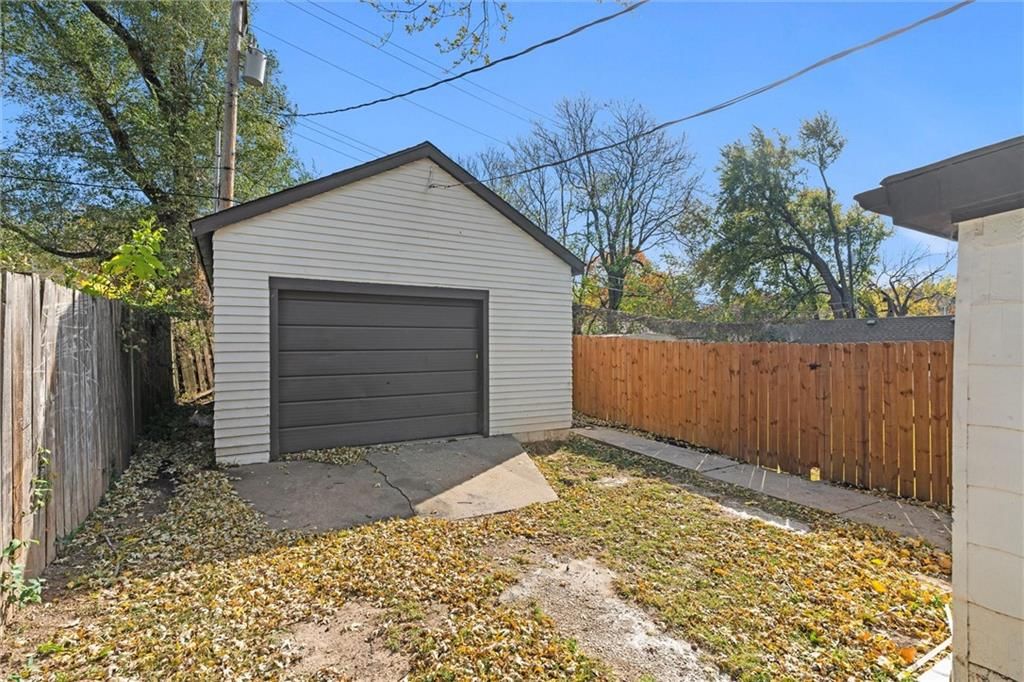1917 S Arlington Avenue — photo 18