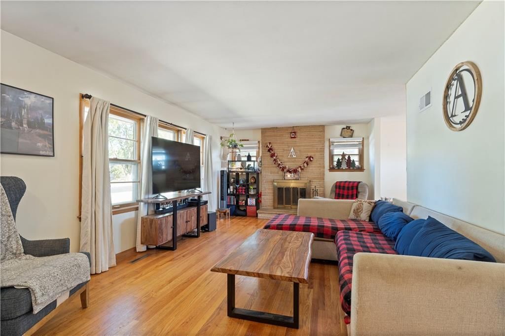 6207 NW Klamm Drive — photo 3