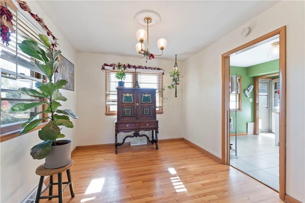 6207 NW Klamm Drive — photo 4