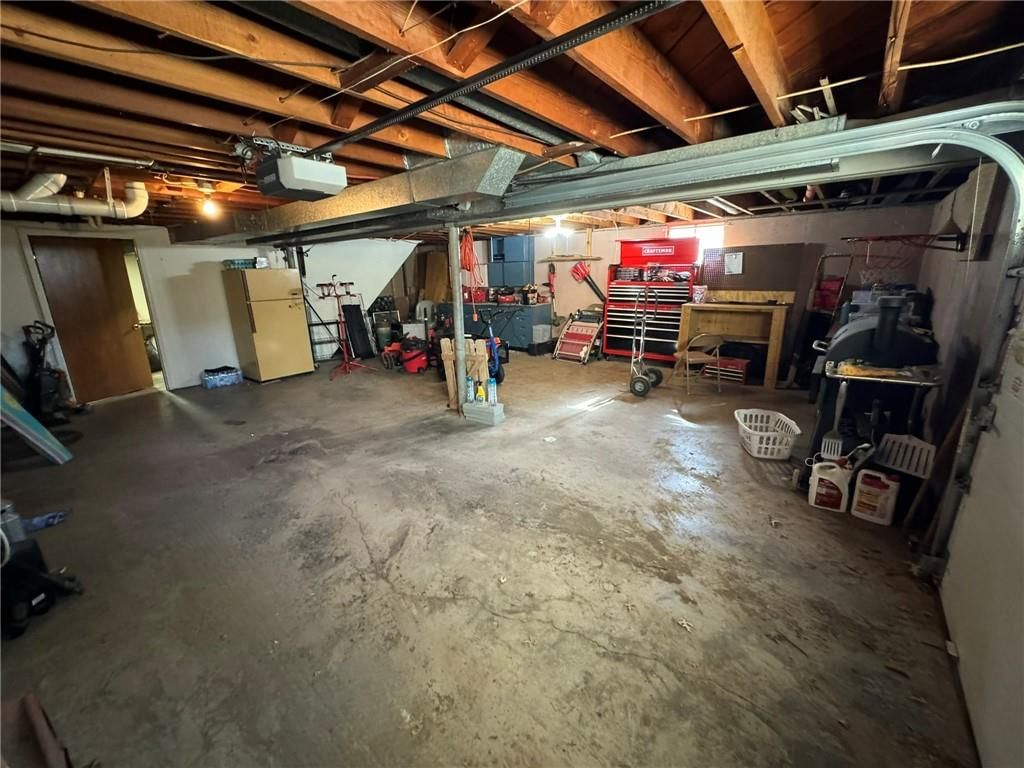 6207 NW Klamm Drive — photo 10
