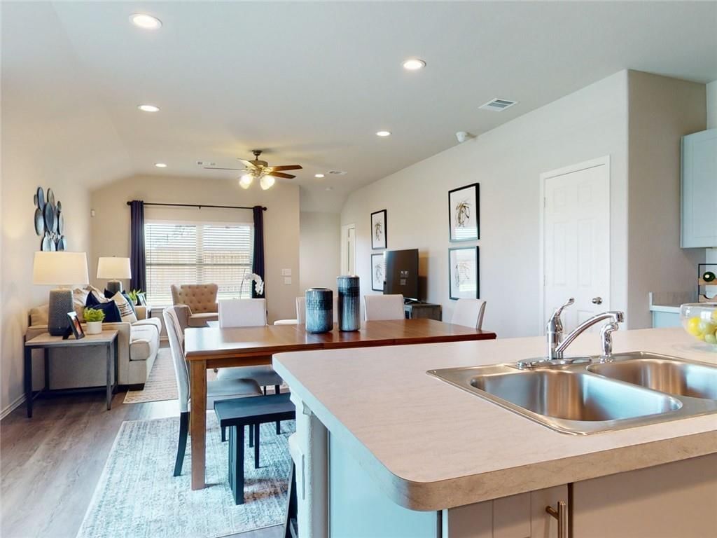 520 SE Reid Street — photo 6