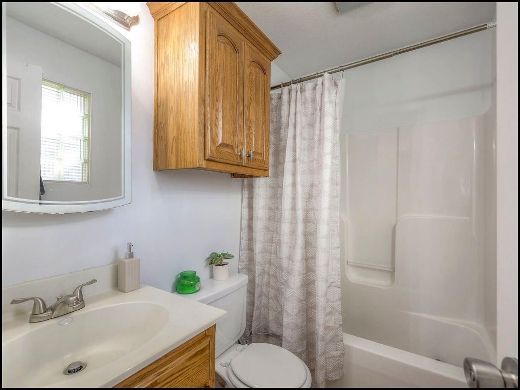 938 E Market Street — photo 28