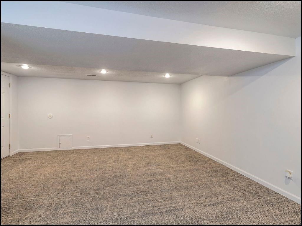 938 E Market Street — photo 29