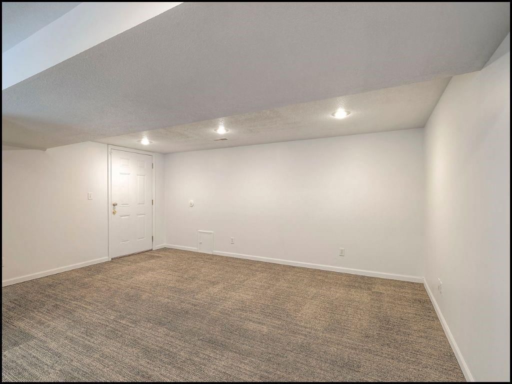 938 E Market Street — photo 31