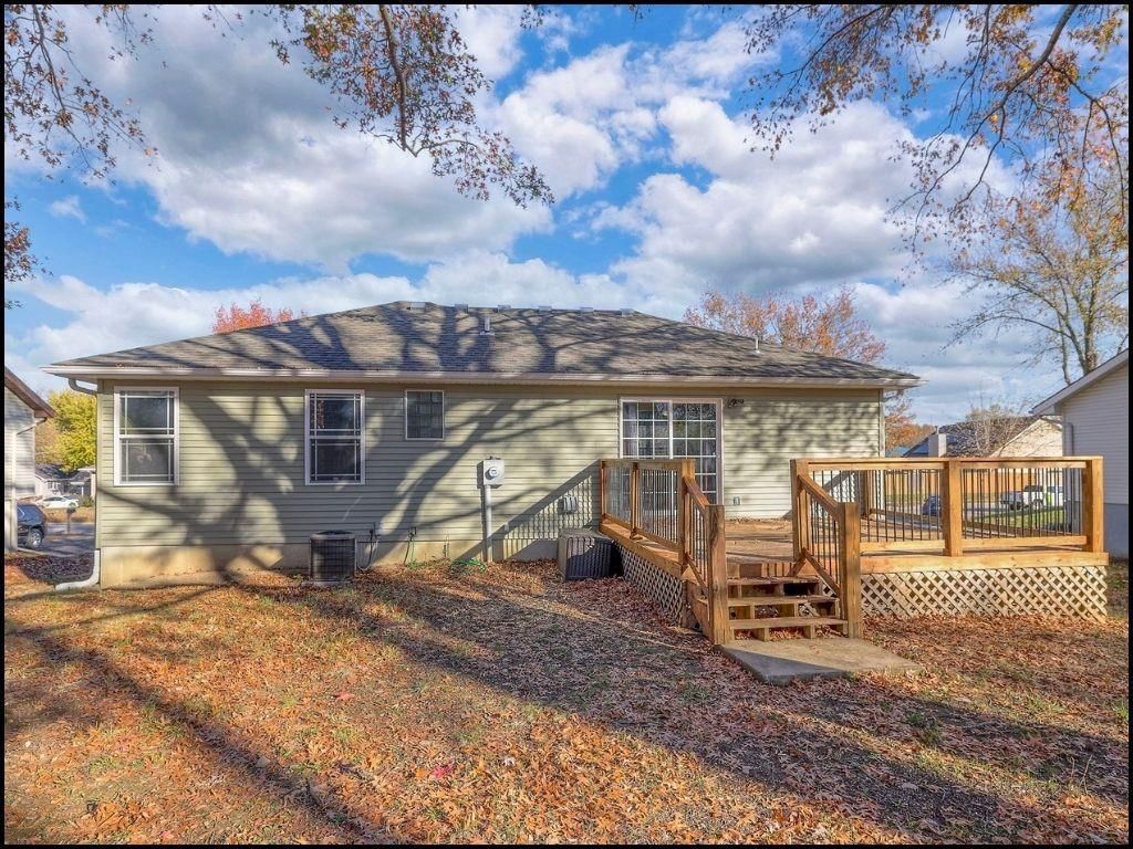 938 E Market Street — photo 34