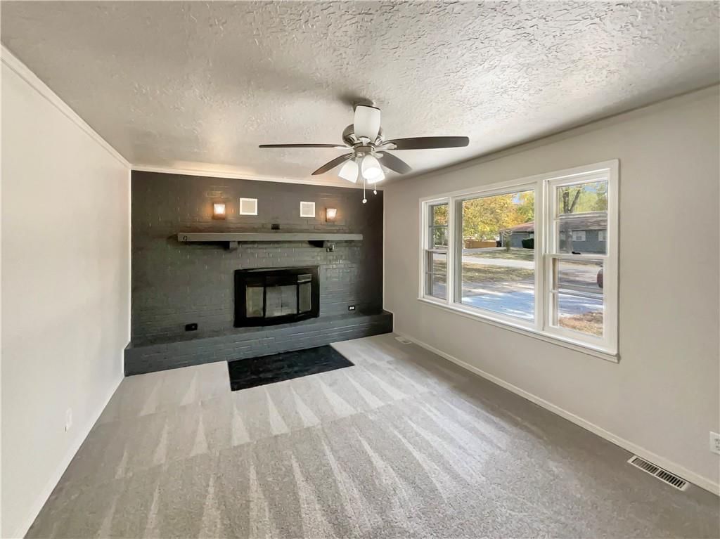 8210 Laurel Avenue — photo 10