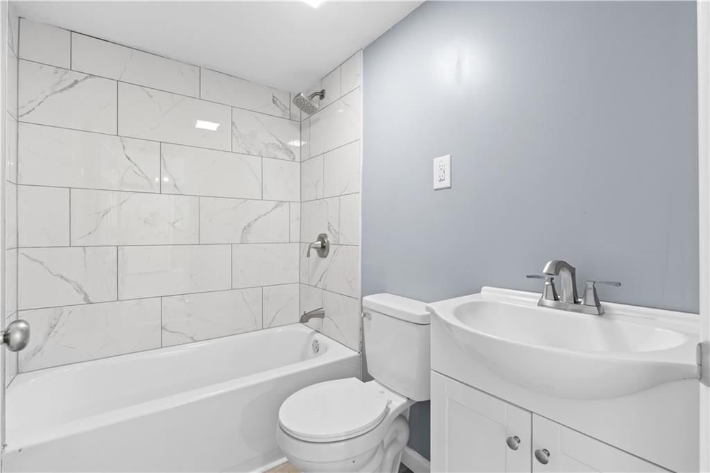 3819 E 53rd Terrace — photo 11