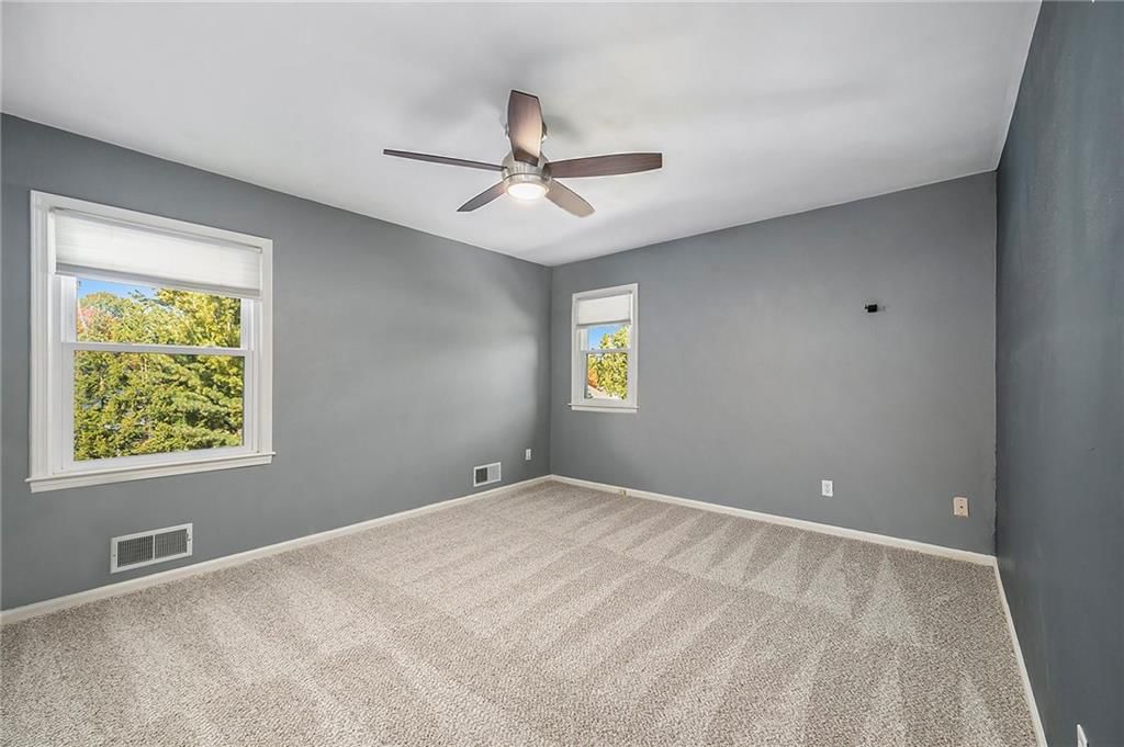 10628 W 102 Street — photo 12