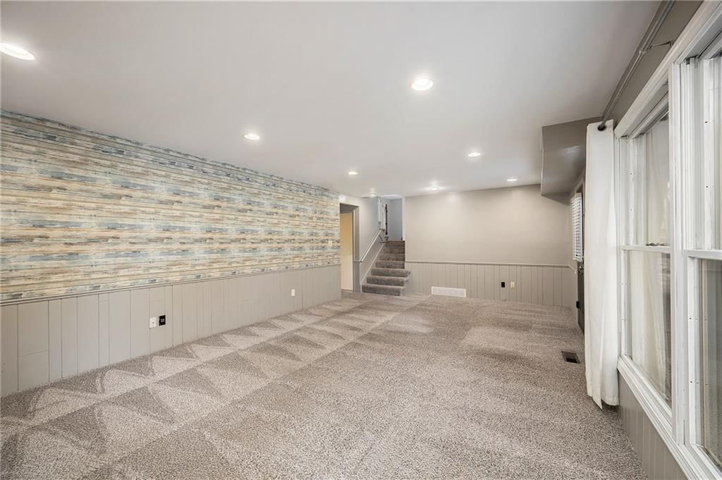 10628 W 102 Street — photo 21