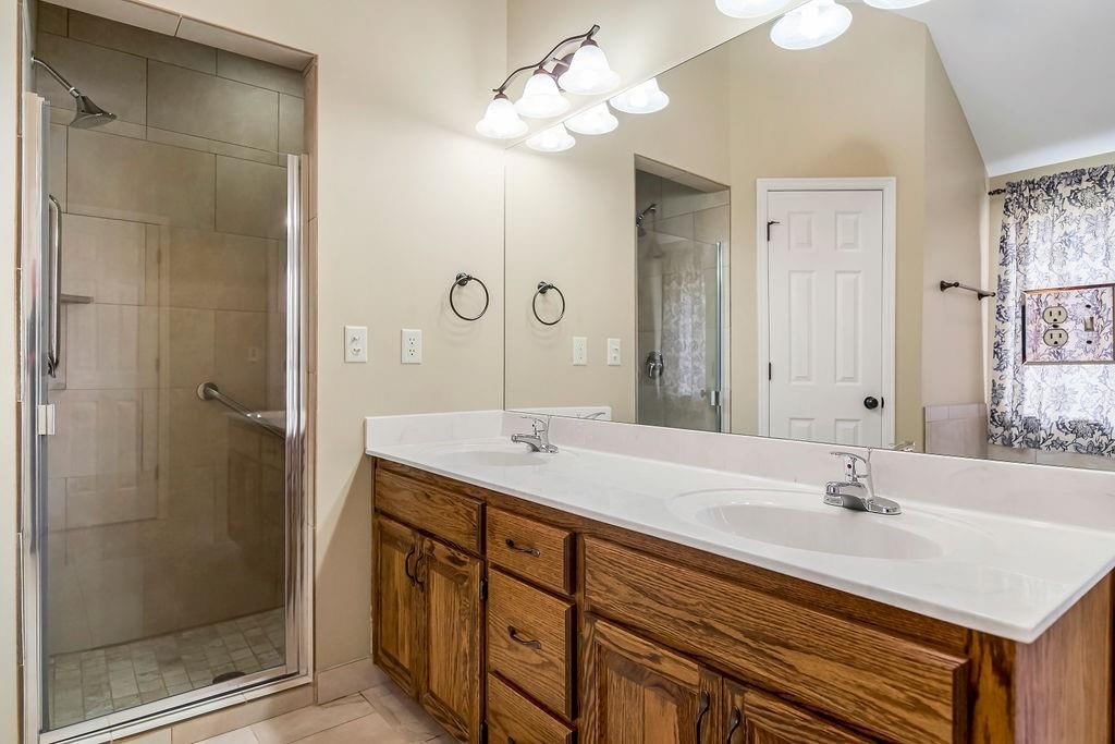1702 NW Creekland Drive — photo 19