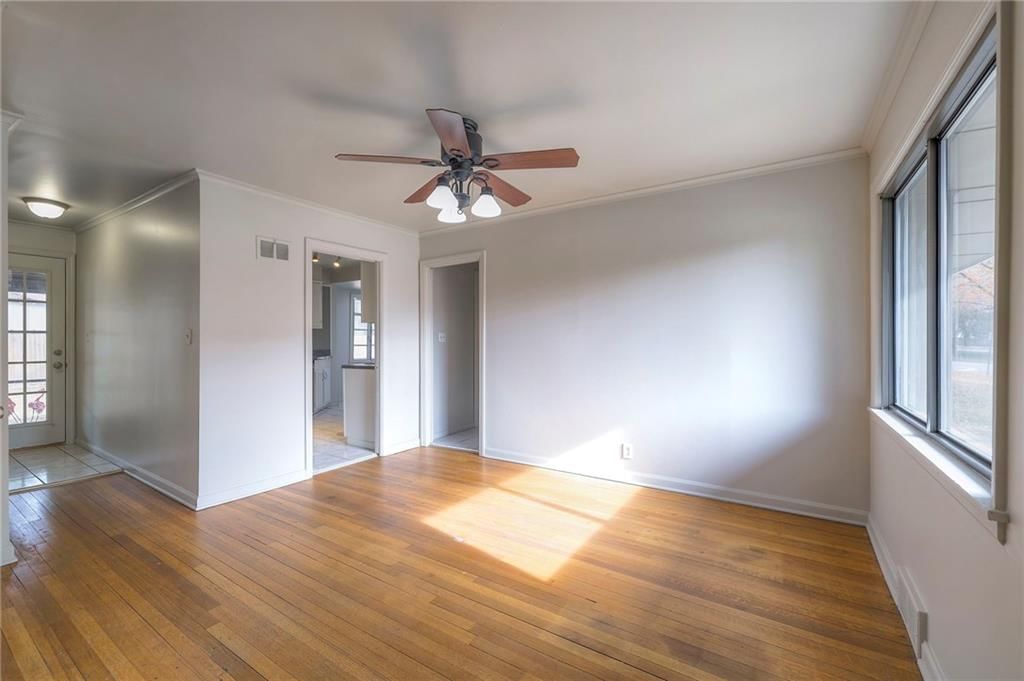 7610 Ward Parkway — photo 13