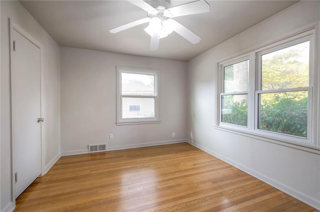 7610 Ward Parkway — photo 24