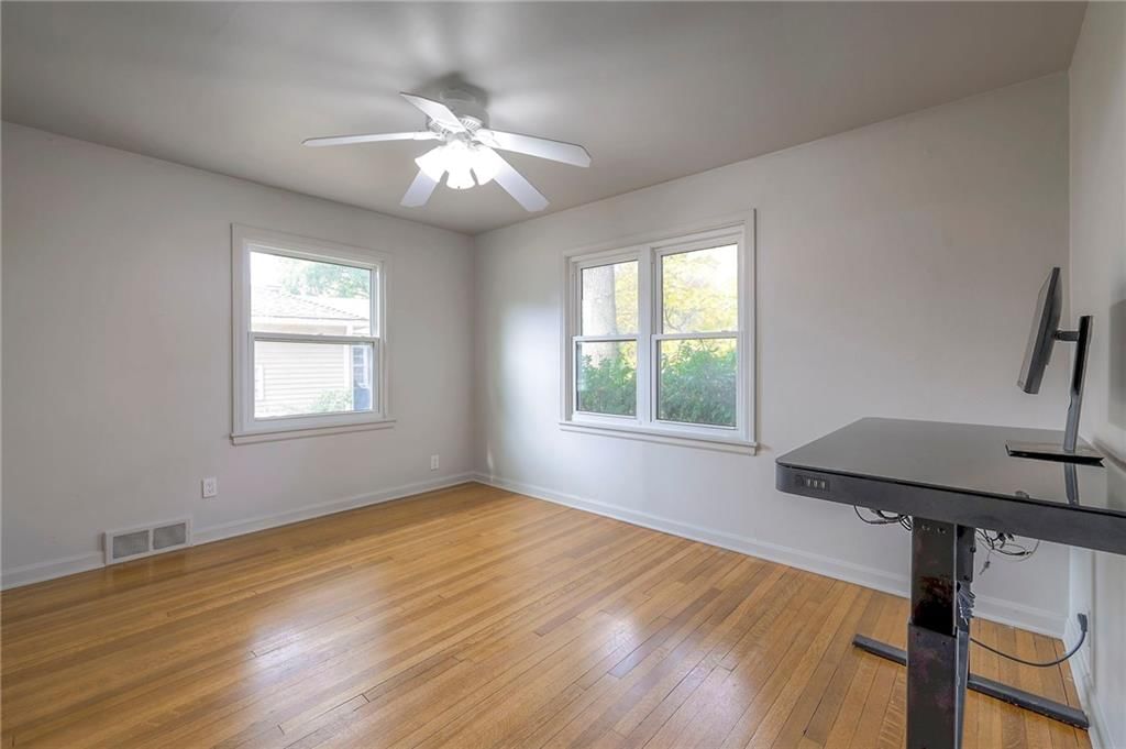 7610 Ward Parkway — photo 26