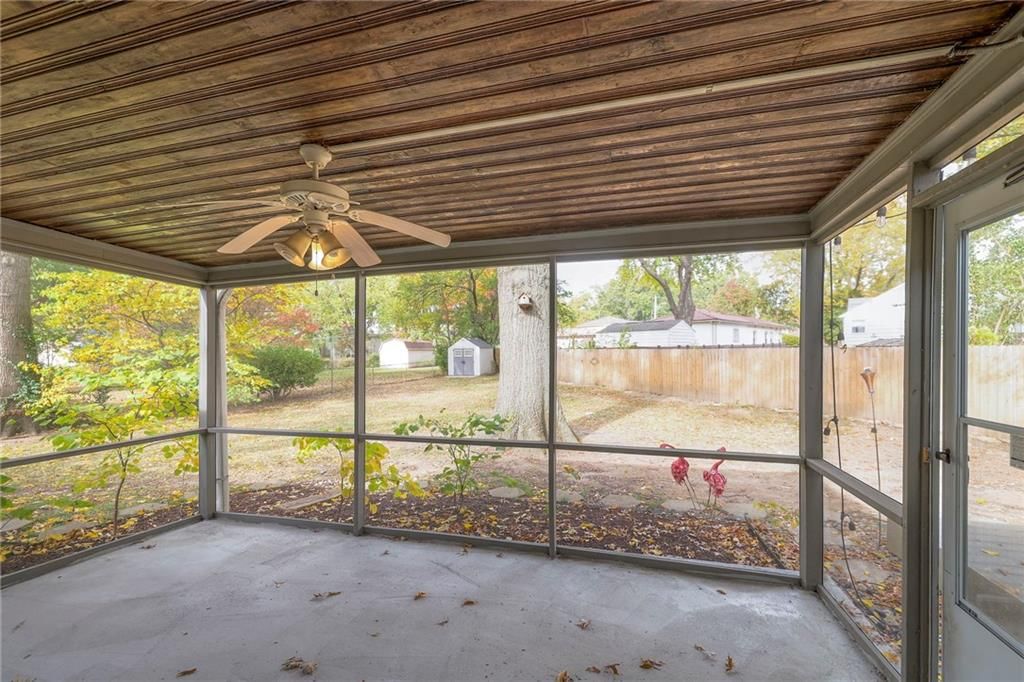 7610 Ward Parkway — photo 35