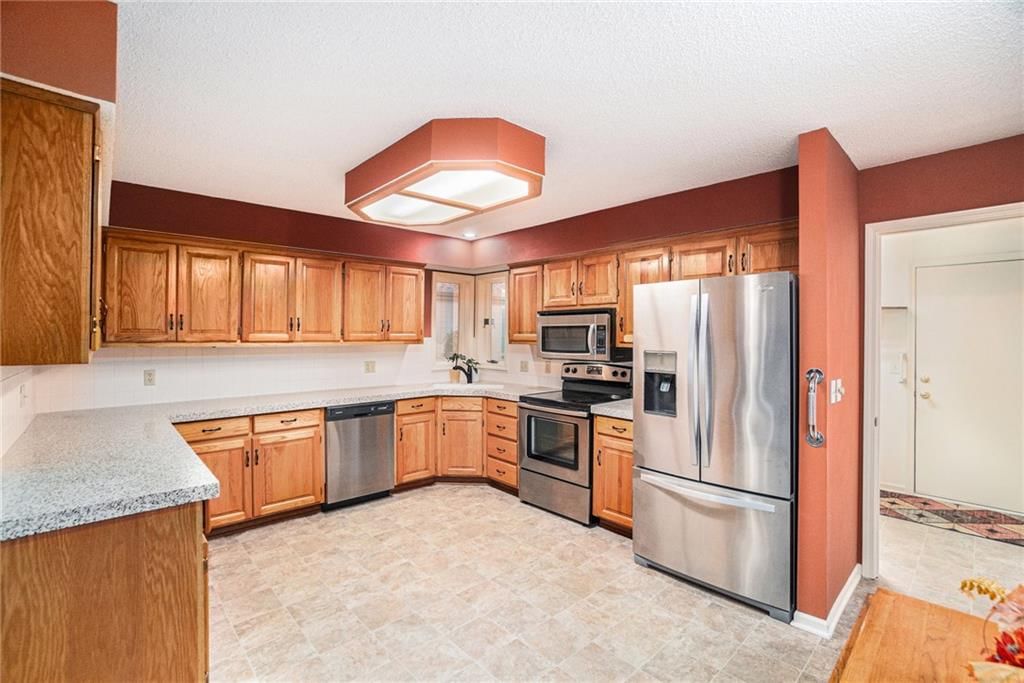 6523 NW Revere Drive — photo 16