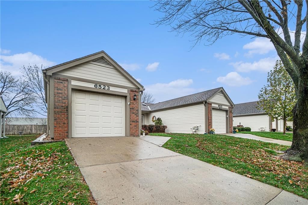 6523 NW Revere Drive — photo 5