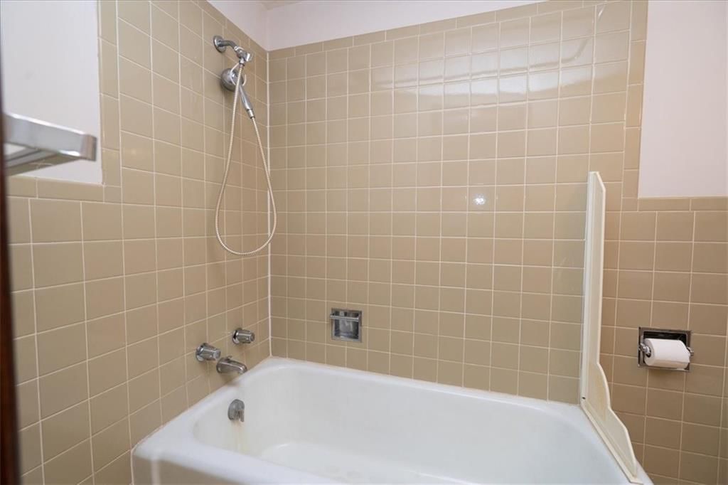 603 W 28th Place — photo 23