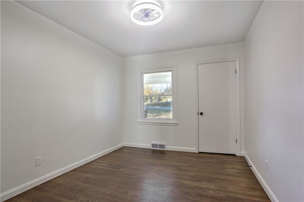 5500 Broadmoor Street — photo 7